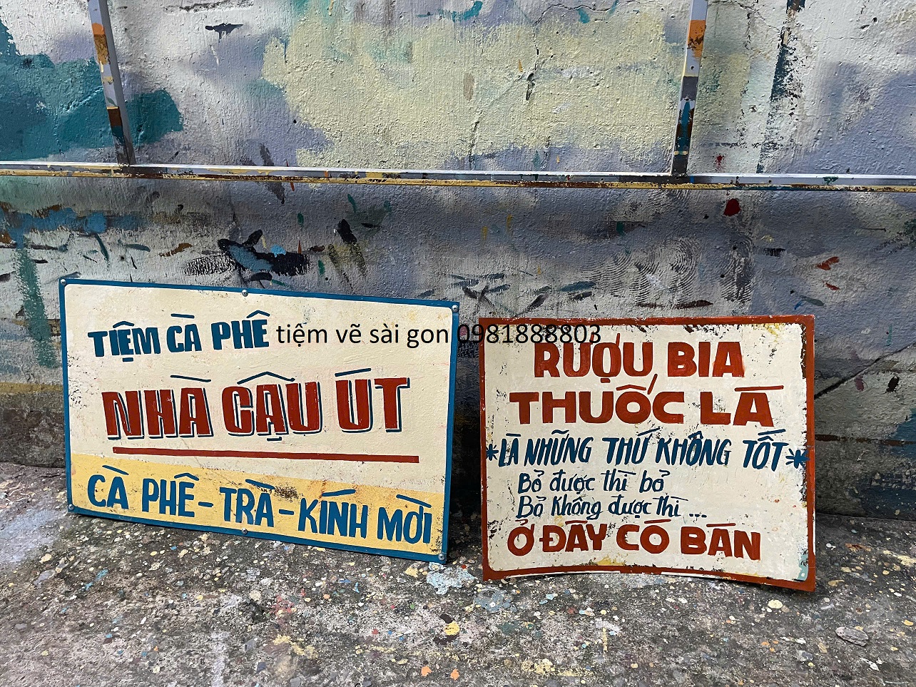 bảng hiệu xưa tiệm tạp hóa Việt Nam - 10 mẫu BẢNG HIỆU XƯA đẹp lắm nè